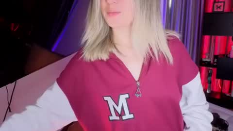 Nicky online show from 06/24/26, 09:25