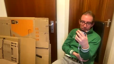 Snapshot of nico181969 chatting on 01/25/25, 12:48 Nico online show from 01/25/25, 12:48