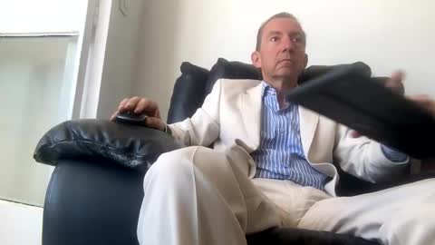 Snapshot of nico181969 chatting on 02/23/25, 10:39 Nico online show from 02/23/25, 10:39