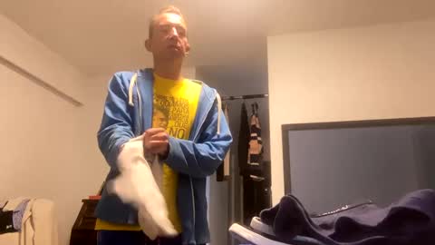 Snapshot of nico181969 chatting on 02/23/25, 06:56 Nico online show from 02/23/25, 06:56