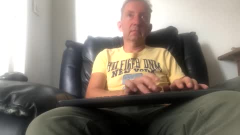 Snapshot of nico181969 chatting on 09/28/25, 02:22 Nico online show from 09/28/25, 02:22