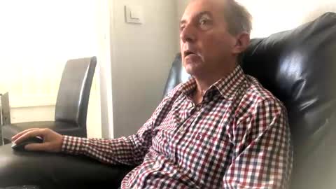 Snapshot of nico181969 chatting on 11/06/25, 10:16 Nico online show from 11/06/25, 10:16