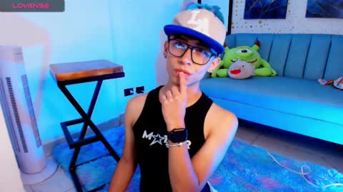 nico online show from 03/03/25, 09:44