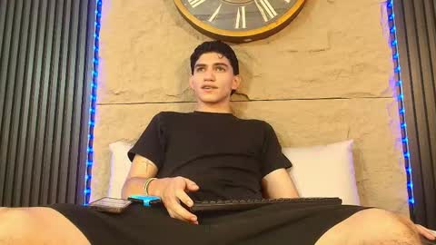 nico_monroet online show from 06/04/26, 10:27