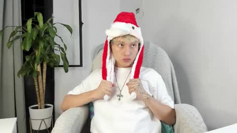 Nico  online show from 11/11/25, 05:07