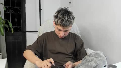 Nico  online show from 11/18/25, 06:29