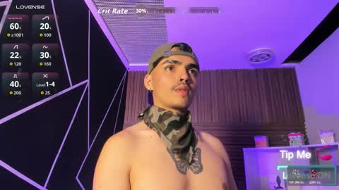 Snapshot of nicokingg_ chatting on 11/14/25, 02:32 Nico King online show from 11/14/25, 02:32