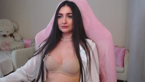Snapshot of nicol_angel888 chatting on 02/08/25, 03:10 Nicole Online at about after 1000  6  UK time or 900  - 500  UK time it approximate time interval online show from 02/08/25, 03:10