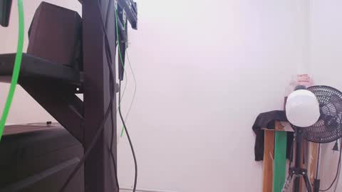 Nicol online show from 12/22/24, 07:21