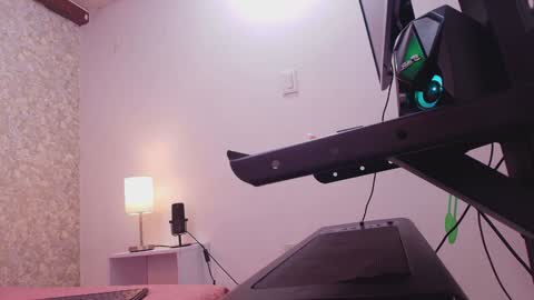 Nicol online show from 01/07/25, 07:06