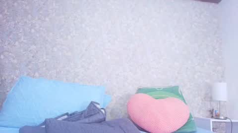 Nicol online show from 11/19/25, 03:06