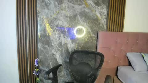 Snapshot of nicol_jone chatting on 04/26/26, 12:41 Nicol sanchez online show from 04/26/26, 12:41