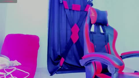 Nicol online show from 10/07/25, 04:20