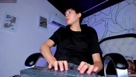 Nicola online show from 06/10/26, 07:57