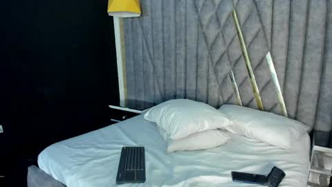 Snapshot of nicolaikarav chatting on 05/09/26, 01:16 Nicolai online show from 05/09/26, 01:16