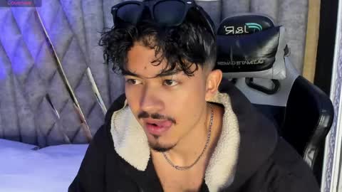 Snapshot of nicolaikarav chatting on 05/10/26, 10:42 Nicolai online show from 05/10/26, 10:42
