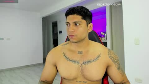 Snapshot of nicolas_montoya chatting on 10/19/25, 04:57 nicolas_montoya online show from 10/19/25, 04:57