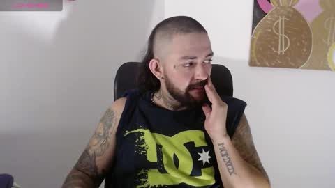 nicolas online show from 01/30/25, 02:06