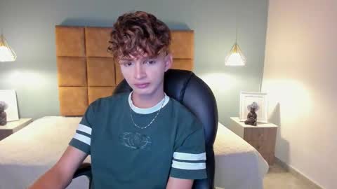 nicolasferrer18 online show from 11/16/25, 07:30