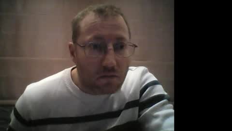 Snapshot of nicolaslapin87 chatting on 01/12/26, 04:12 nicolaslapin87 online show from 01/12/26, 04:12