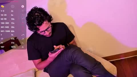 Snapshot of nicolasrodrii chatting on 12/18/24, 10:35 nicolasrodrii online show from 12/18/24, 10:35