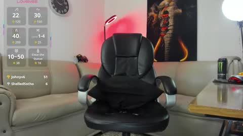 Nicolas Fellener online show from 12/17/25, 04:29