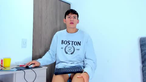 nicolastorres__ online show from 11/02/25, 08:44