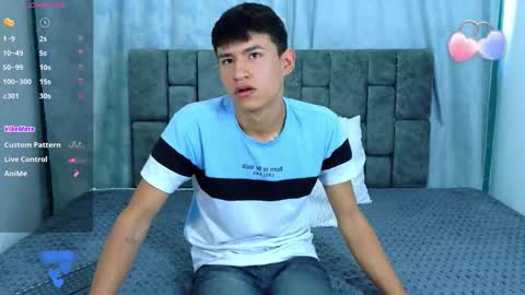 nicolastorres__ online show from 02/26/26, 08:19