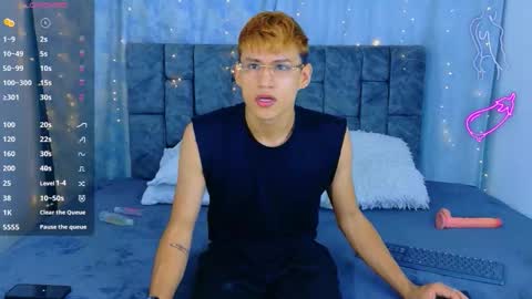 nicolastorres__ online show from 04/28/26, 02:10