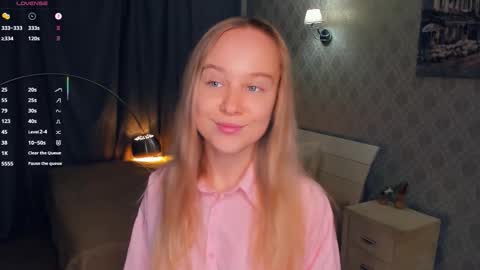 Snapshot of nicolavanderbie chatting on 11/16/25, 05:07 Nicoletta online show from 11/16/25, 05:07