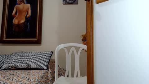 Nicolay online show from 12/12/24, 06:42