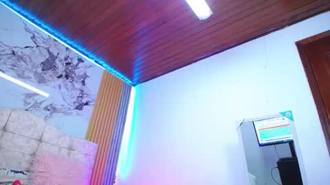 Nicole online show from 12/07/24, 06:32