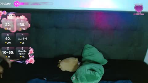 Snapshot of nicole_bonnet chatting on 02/20/25, 11:20 nicole online show from 02/20/25, 11:20