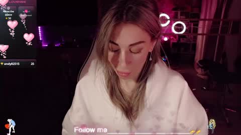 Snapshot of nicole_g0ld_ chatting on 02/28/26, 11:50 Nicole online show from 02/28/26, 11:50