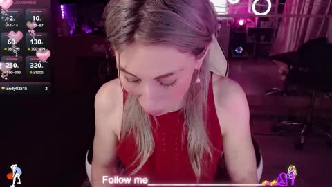 Snapshot of nicole_g0ld_ chatting on 03/08/26, 07:28 Nicole online show from 03/08/26, 07:28