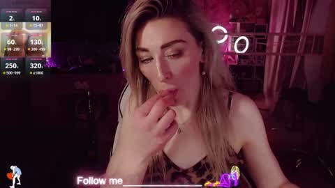 Nicole online show from 04/26/26, 05:32