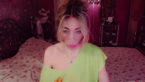 Nicole online show from 05/30/26, 10:29