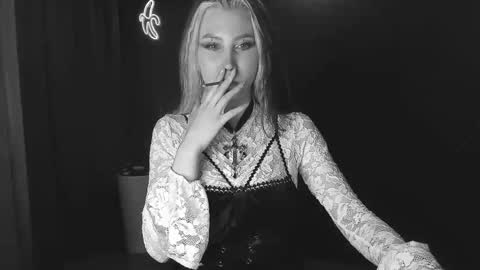 Nicole online show from 11/02/25, 04:26