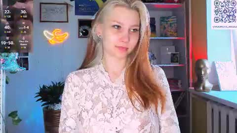 Nicole online show from 07/17/26, 02:51
