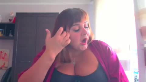 Nicole online show from 10/11/25, 10:25