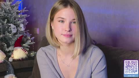 Nicole online show from 12/19/24, 04:35