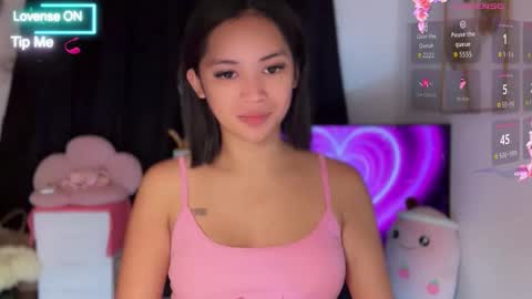 Snapshot of nicolecellini chatting on 02/24/26, 02:15 NICOLE online show from 02/24/26, 02:15