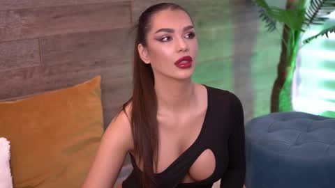 Nicole online show from 09/25/25, 07:34