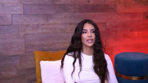 Nicole online show from 12/20/25, 08:21