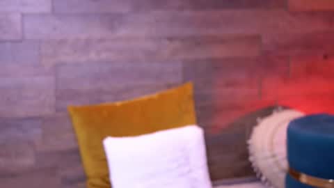 Nicole online show from 12/21/25, 07:59