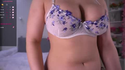 Kimmy online show from 11/19/25, 03:12