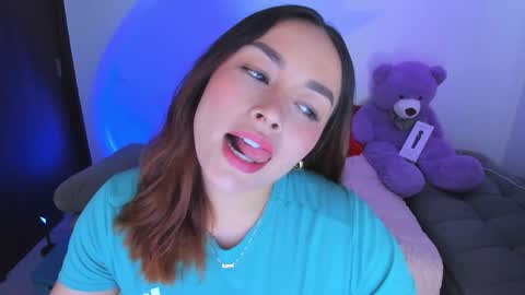 Snapshot of nicoleeorson chatting on 03/05/26, 07:32 Nicolle online show from 03/05/26, 07:32