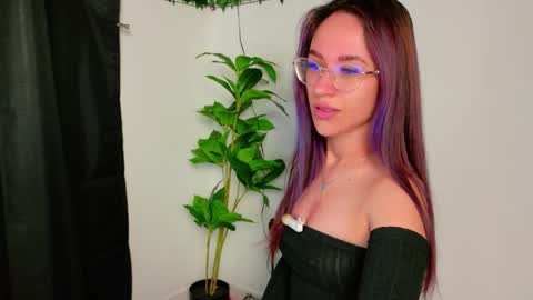 Snapshot of nicoleirisxxx chatting on 03/27/26, 06:08 nicoleirisxxx online show from 03/27/26, 06:08