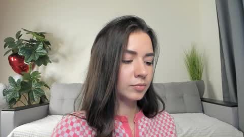 Dua Lipa online show from 03/03/25, 07:17