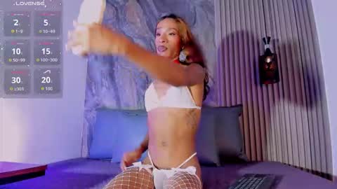 nicolemadrird online show from 09/13/25, 08:08